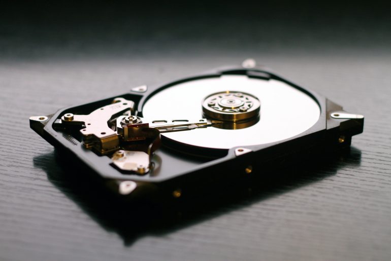 SSD vs SATA Servers