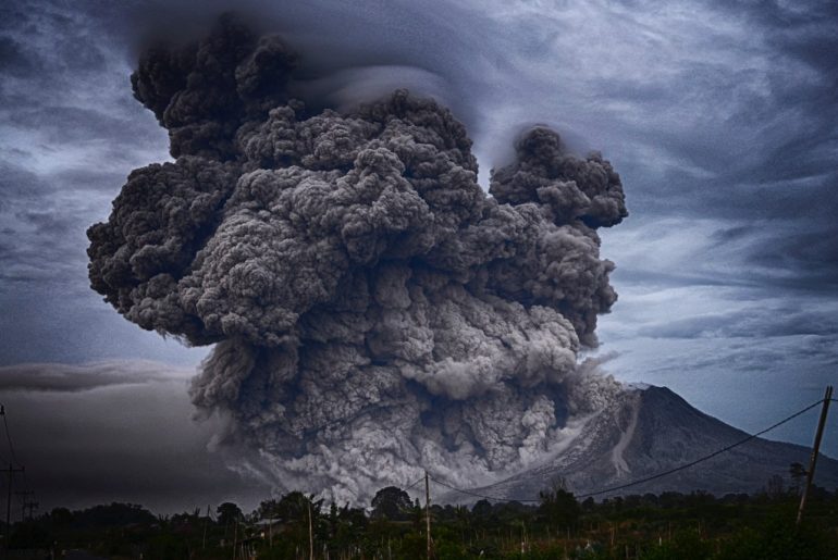 Disaster Recovery vs Disaster Avoidance in Hosting